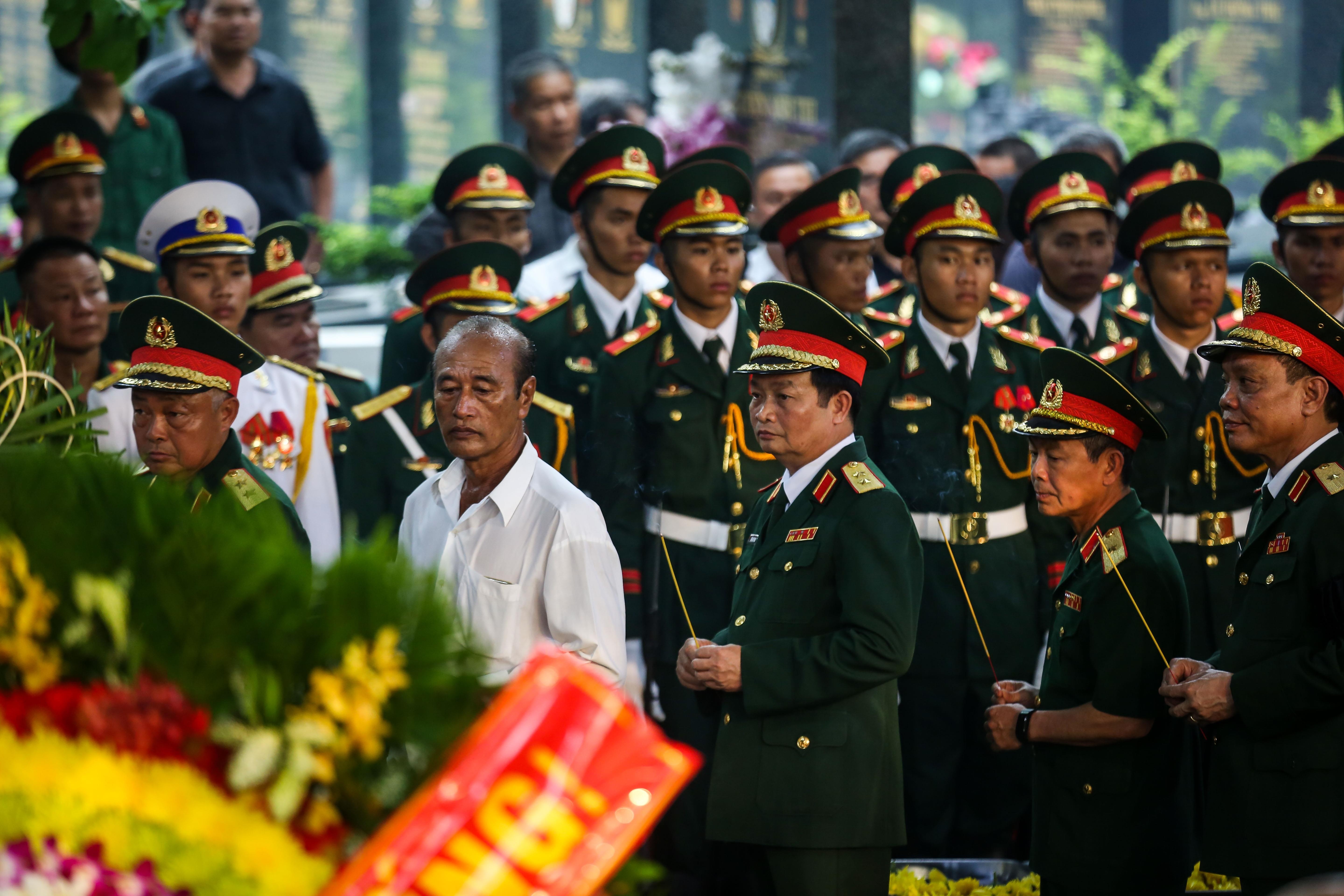 phut xuc dong khi dai tuong Le Duc Anh ve noi an nghi cuoi cung anh 14