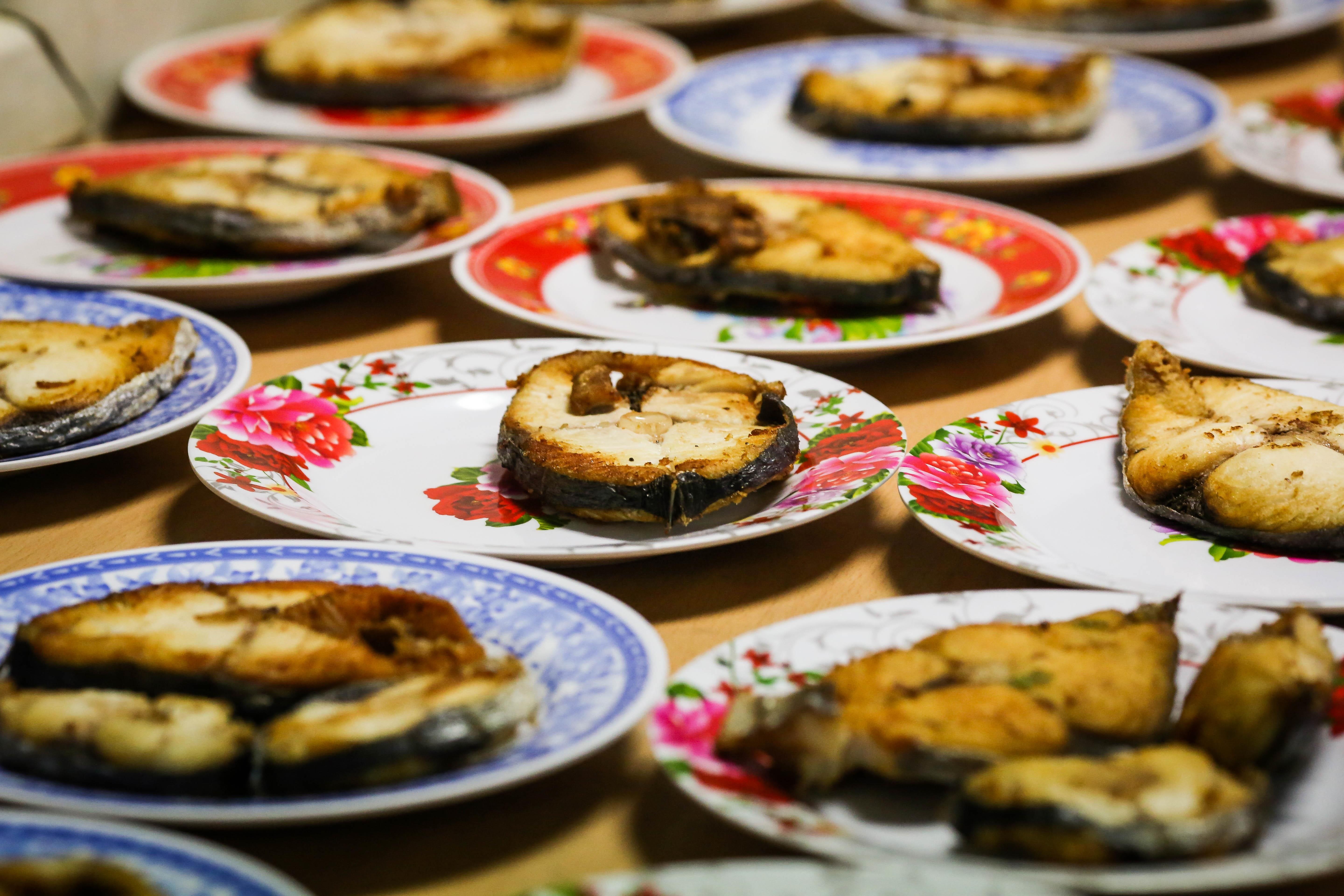 Nhung thuy thu tren tau kiem ngu dua kieu bao vuot song bien den Truong Sa anh 16