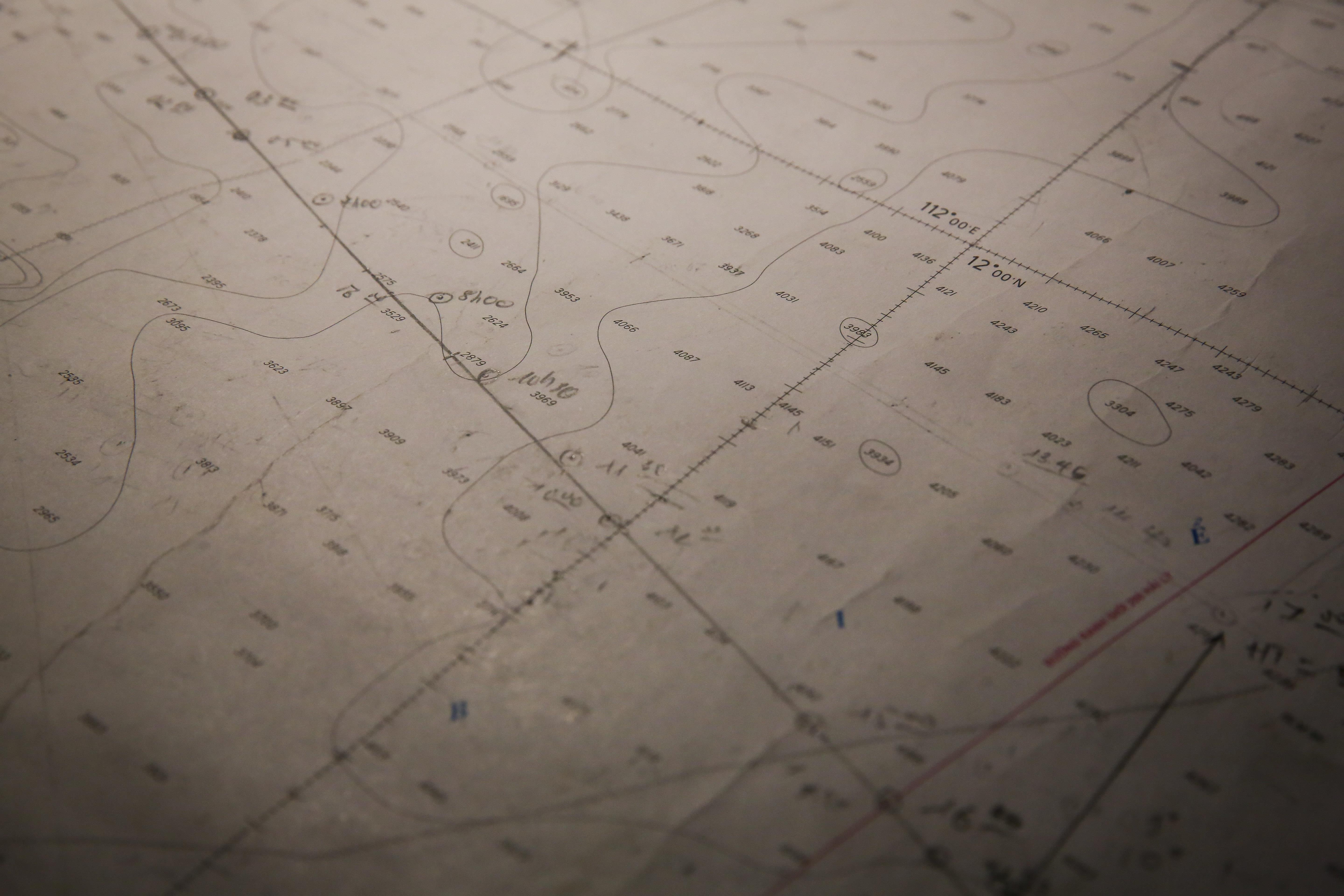 Nhung thuy thu tren tau kiem ngu dua kieu bao vuot song bien den Truong Sa anh 31