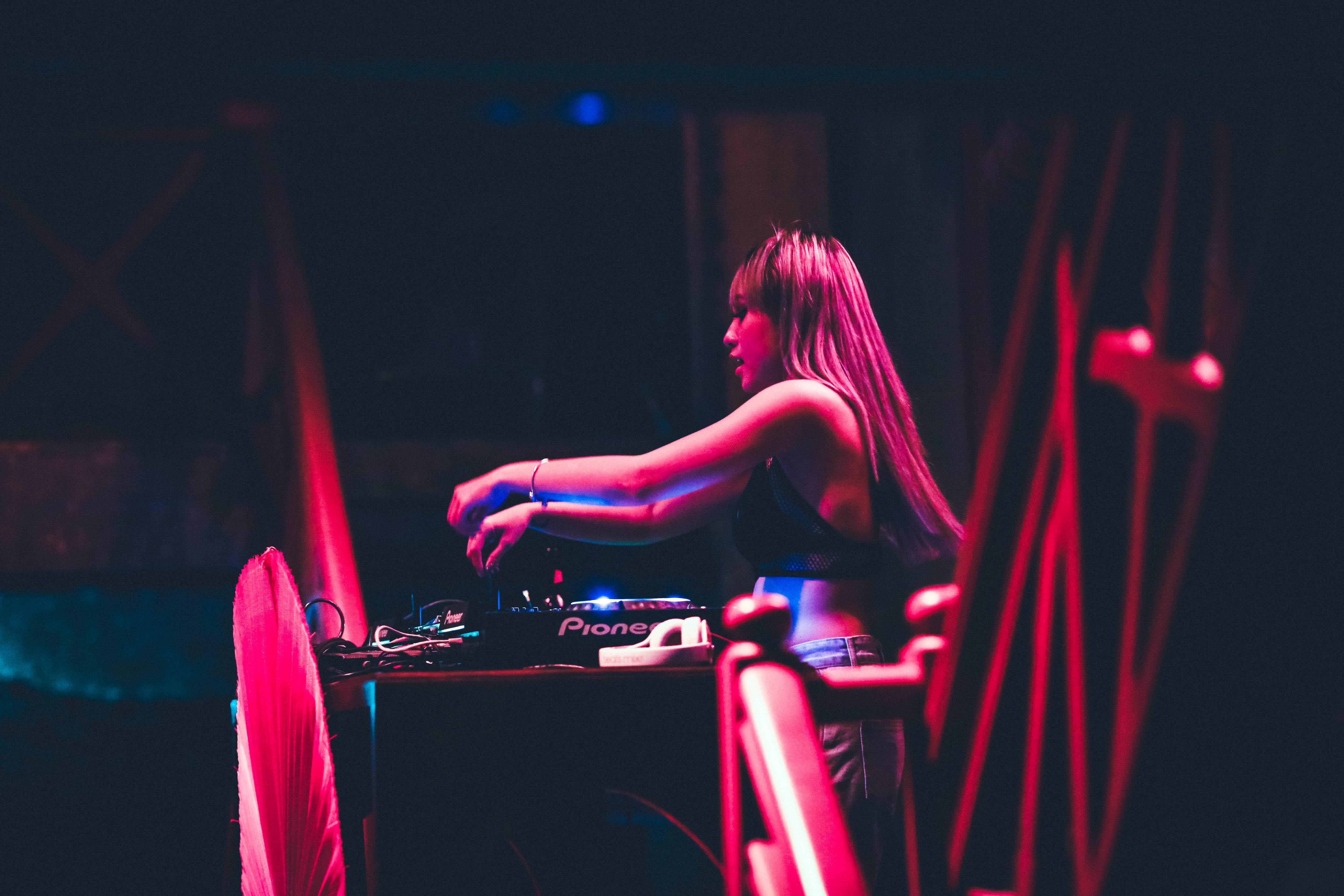 cuộc sống thường nhật của nữ dj ở sài gòn ảnh 5 cuoc song thuong nhat cua nu dj o sai gon anh 5