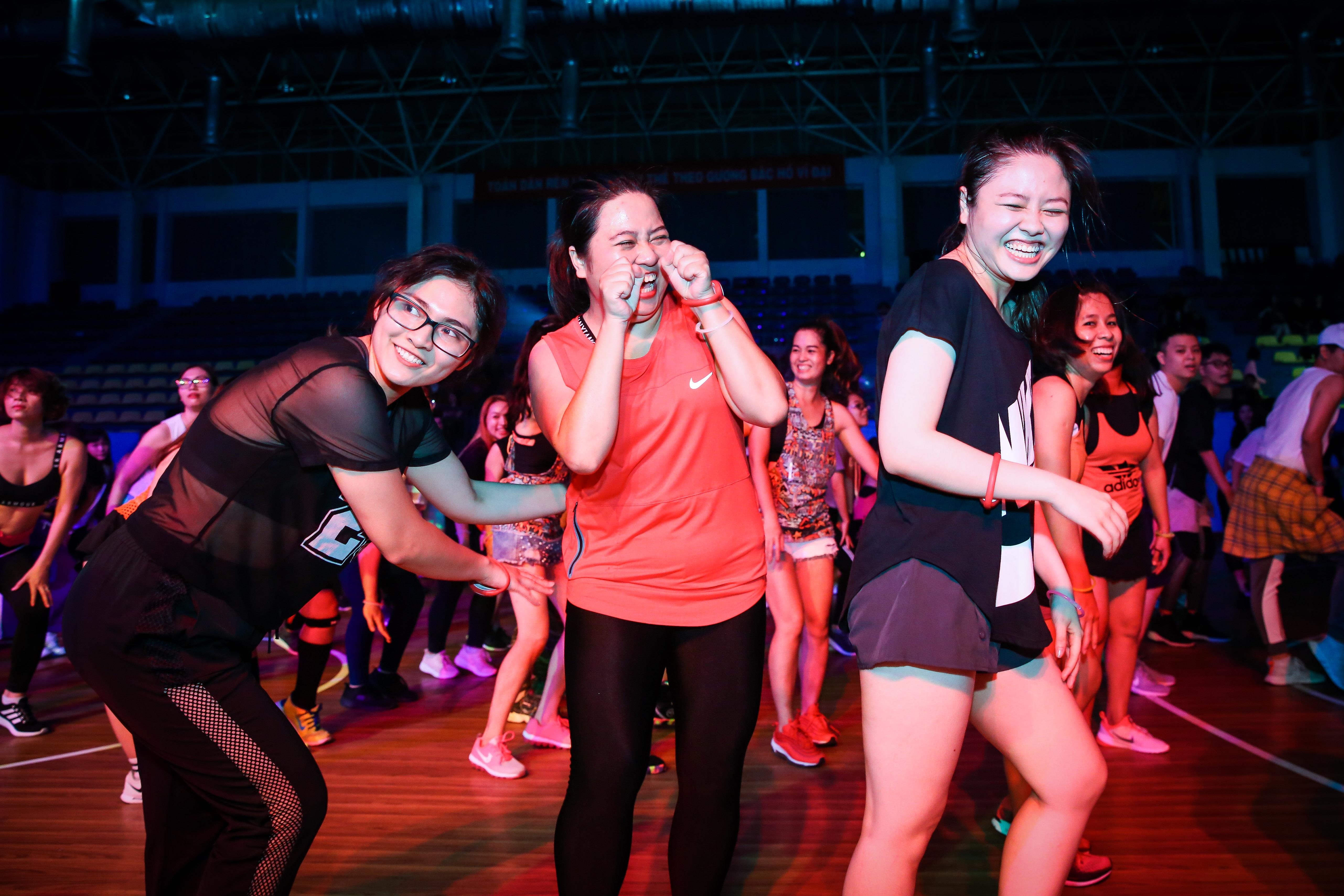 Dai tiec zumba dau tien o sai gon anh 5