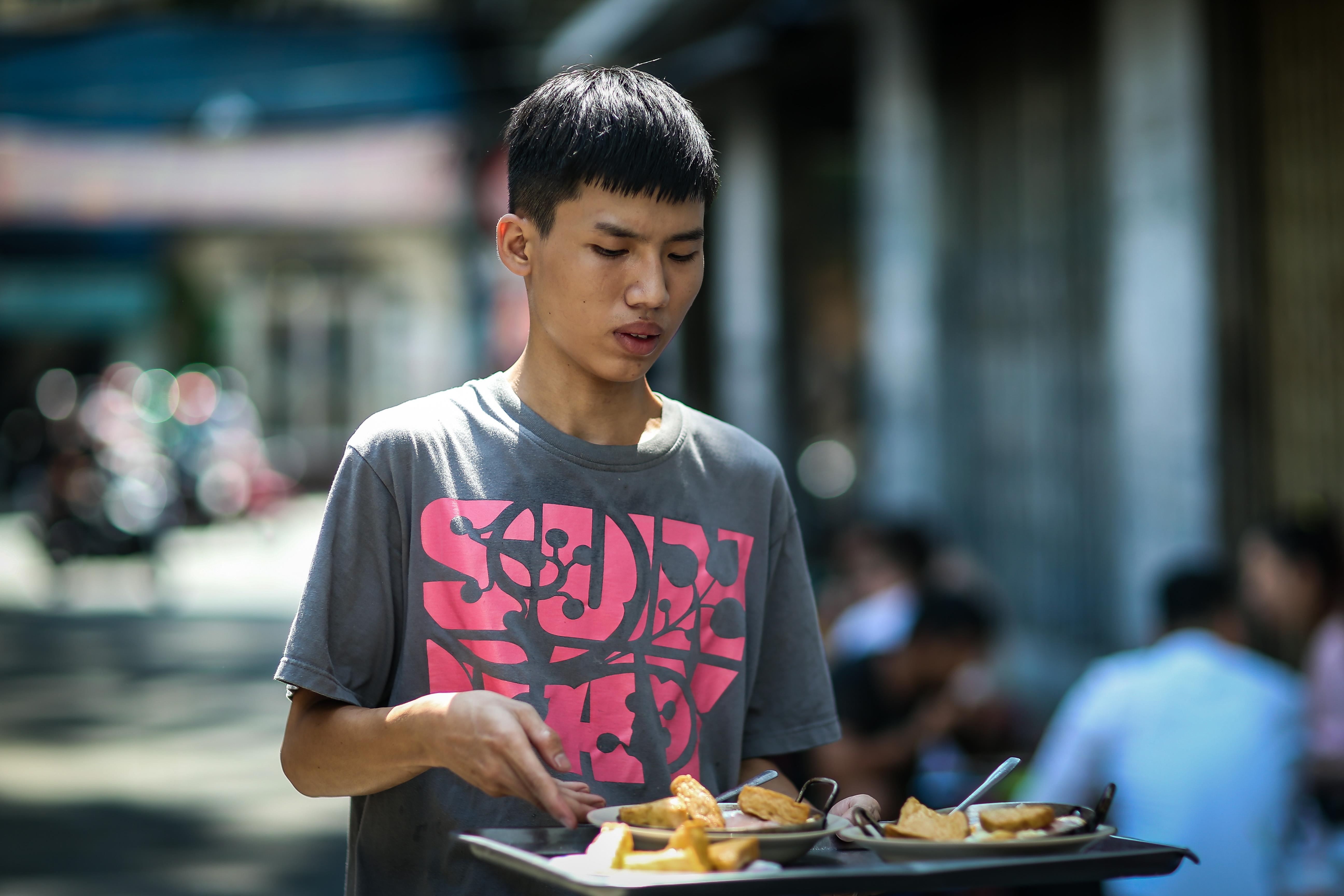 banh mi le duong sai gon doanh thu tram trieu moi ngay anh 18