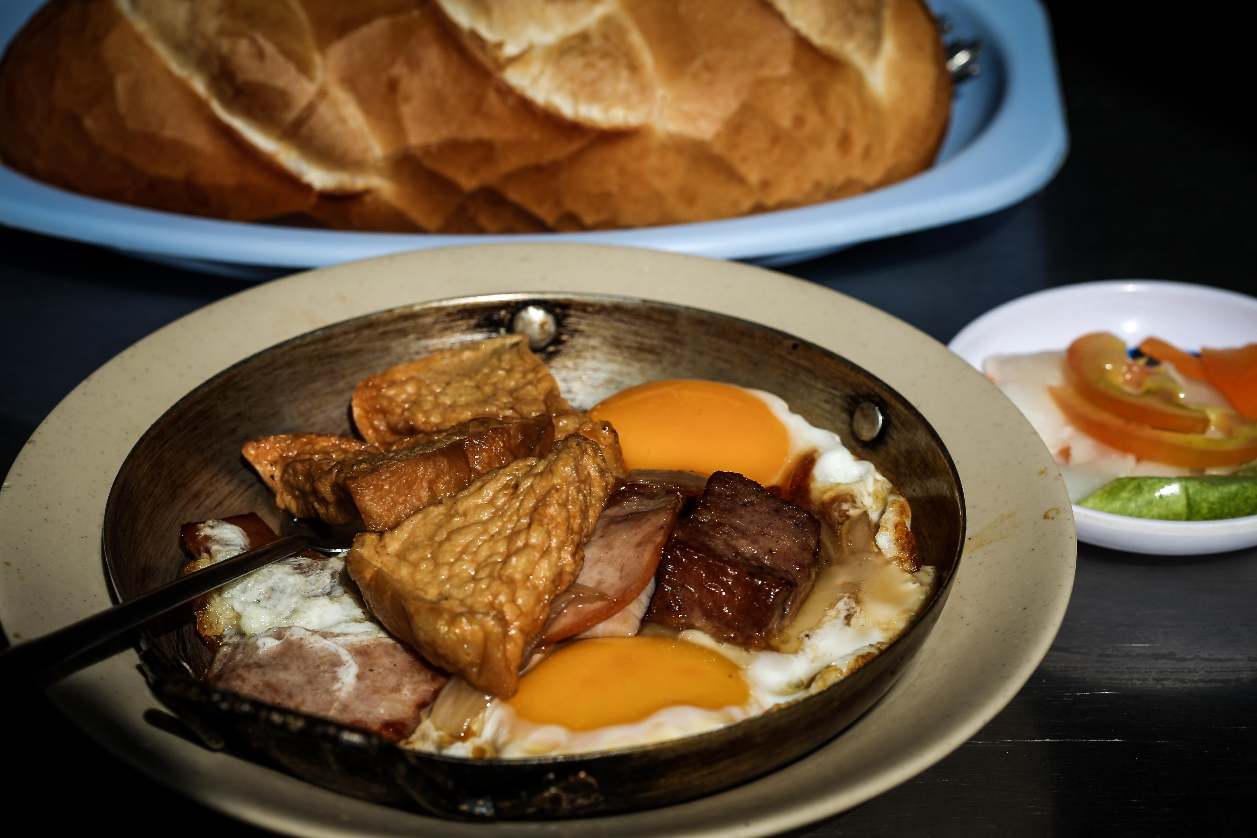 banh mi le duong sai gon doanh thu tram trieu moi ngay anh 7