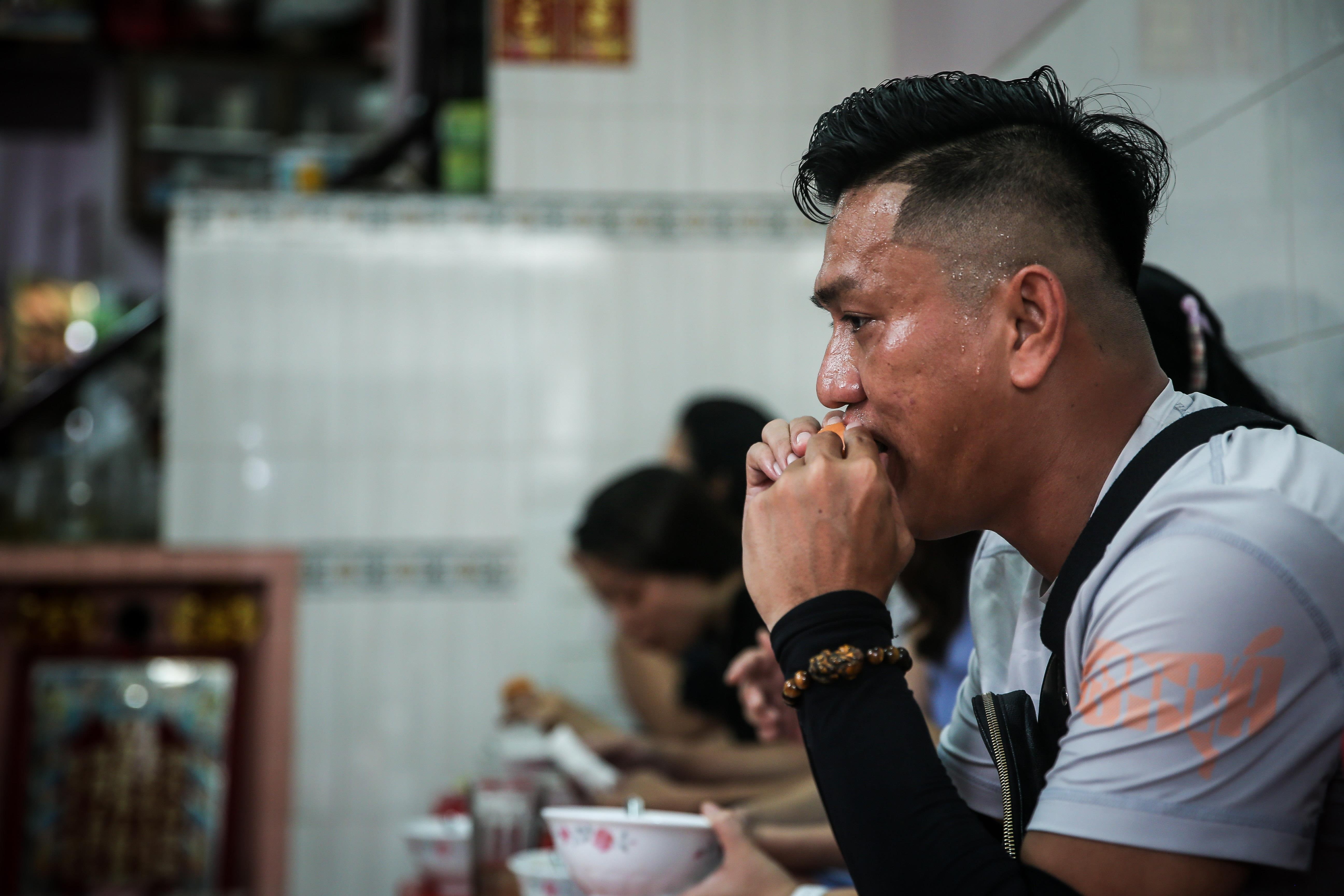 Quan banh canh Nguyen Phi Khanh Sai Gon anh 11