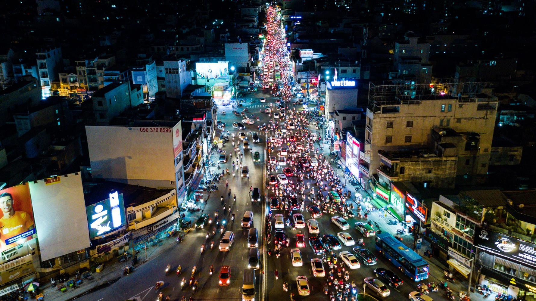 noi am anh ket xe duong xo viet nghe tinh anh 3