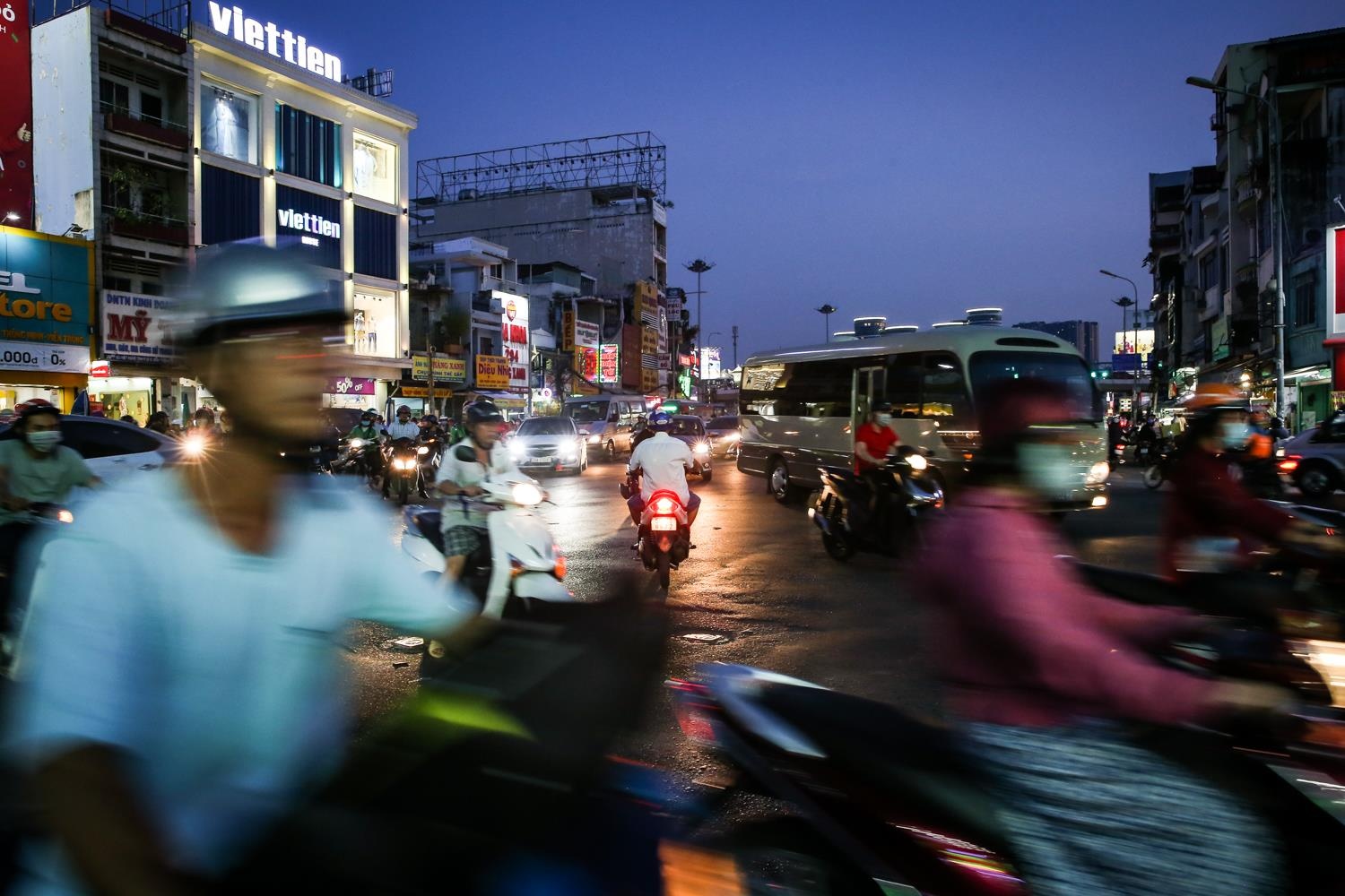 noi am anh ket xe duong xo viet nghe tinh anh 4