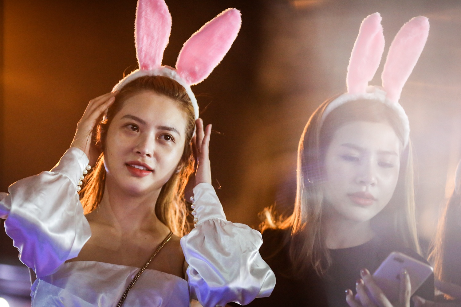 gioi tre chen nhau di pho long den truoc trung thu anh 12