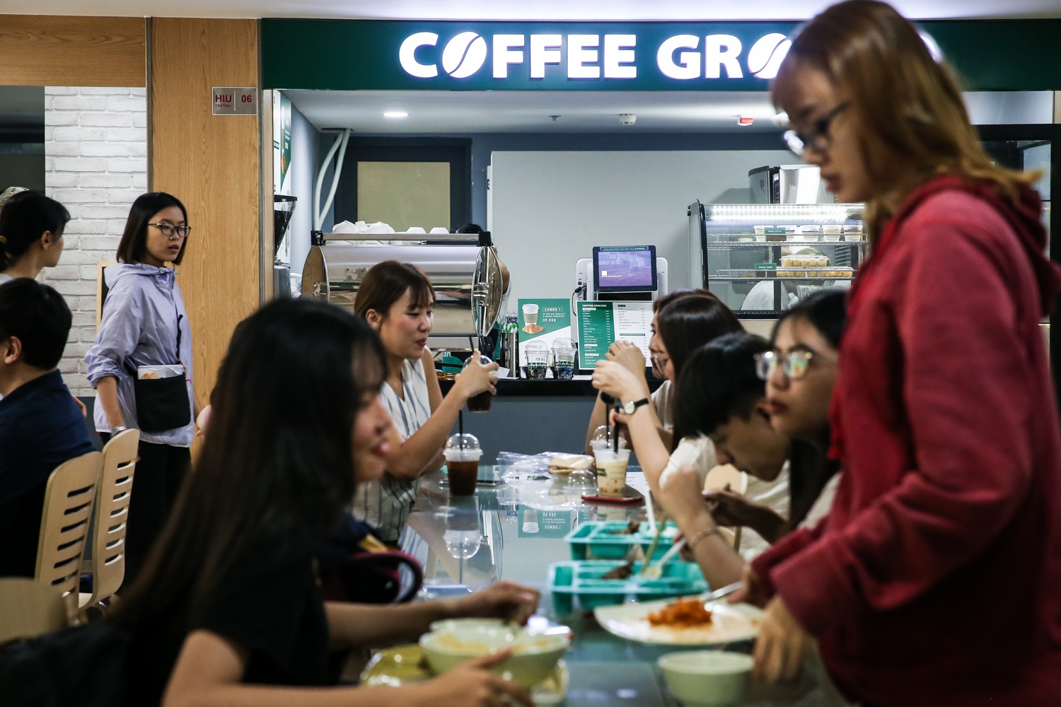 khu am thuc cua dai hoc hong bang anh 14