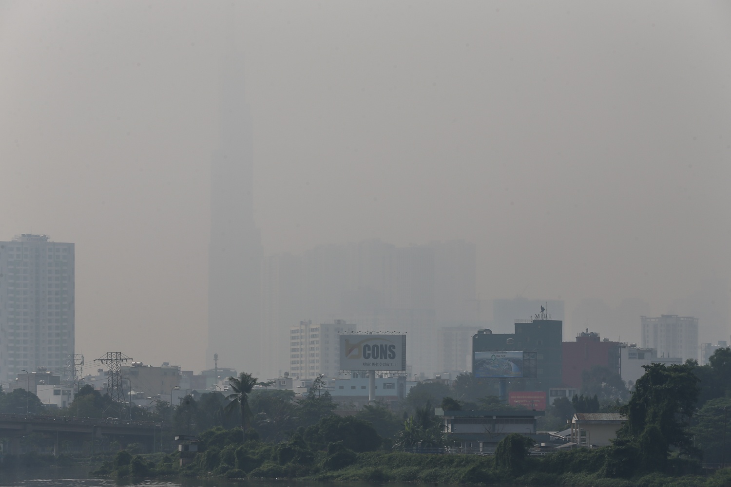sai gon mit mu trong bui o nhiem anh 2