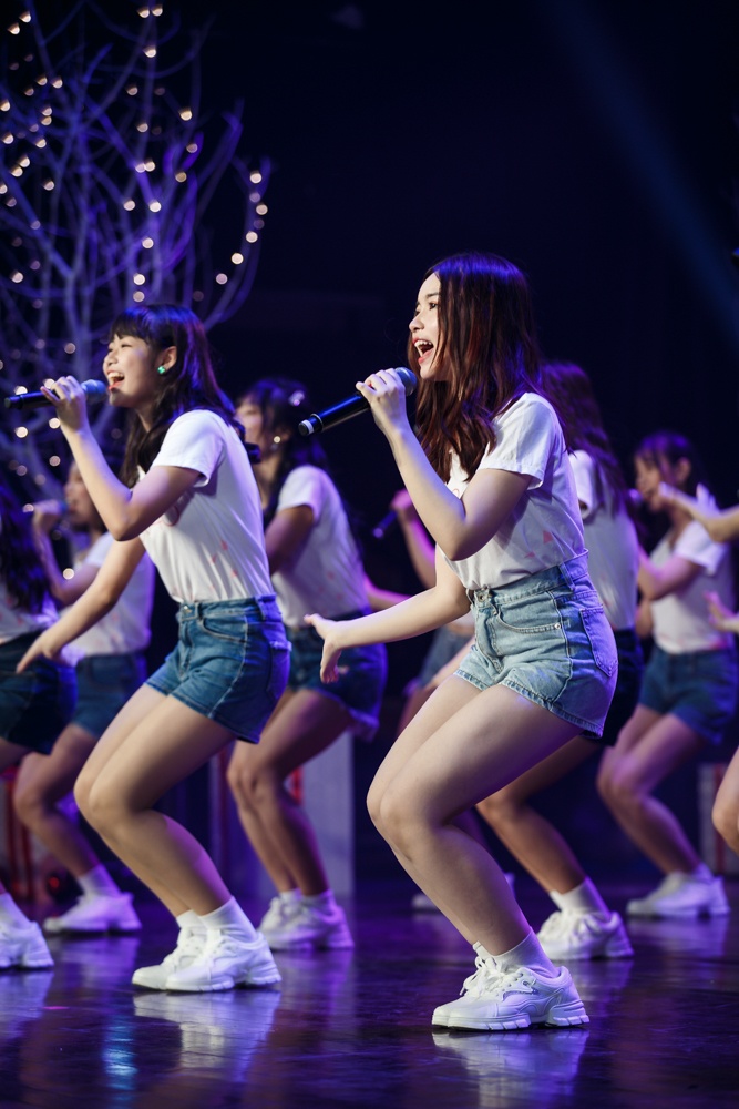 Thanh vien SGO48 roi nuoc mat trong mini show dau tien cua nhom anh 3