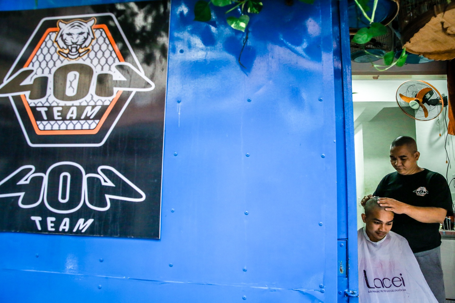 vo duong giup nguoi tat nguyen tap van dong anh 16