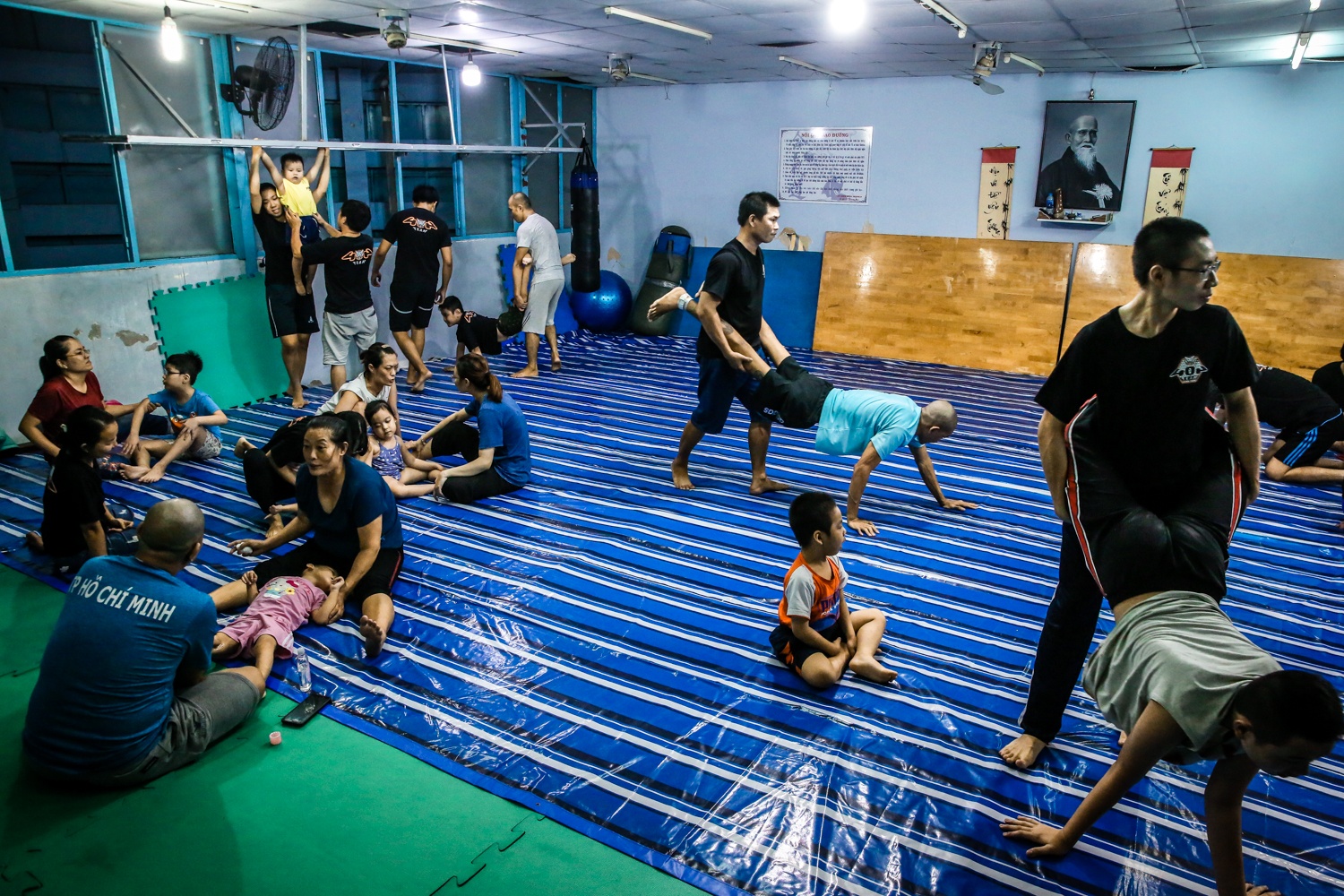 vo duong giup nguoi tat nguyen tap van dong anh 3