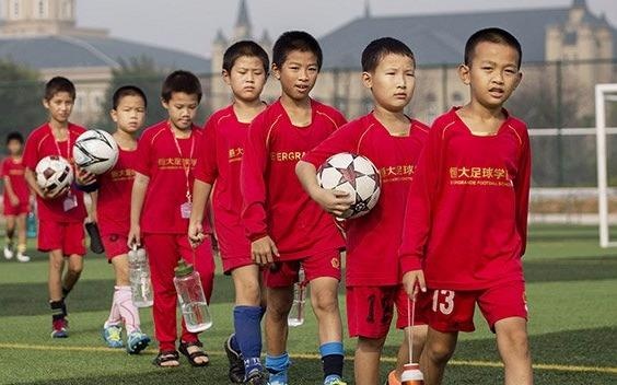 'Trung Quoc co qua ao tuong khi nghi se vuot Brazil?' hinh anh