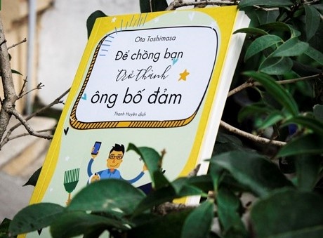 Cam nang bien nguoi chong thanh ong bo dam hinh anh