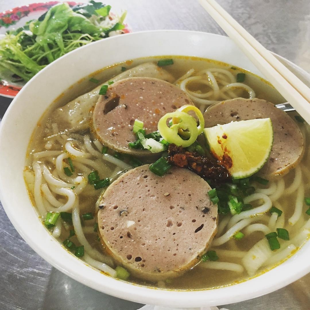 7 quan bun bo hue lau nam ngon nhat sai gon anh 10