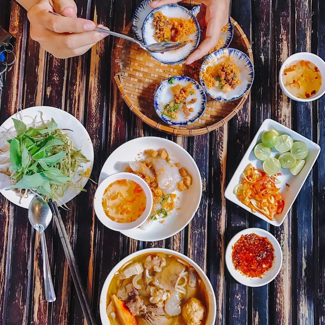 7 quan bun bo hue lau nam ngon nhat sai gon anh 18