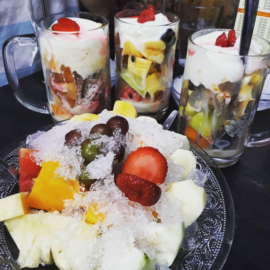 Giai nhiet cap toc voi 4 quan trai cay noi tieng o Sai Gon hinh anh