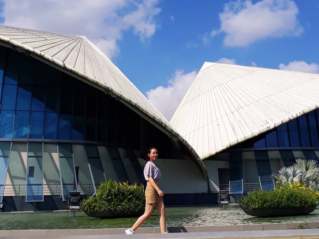 ngam nguyet thuc dai nhat the ky 21 o dau anh 18