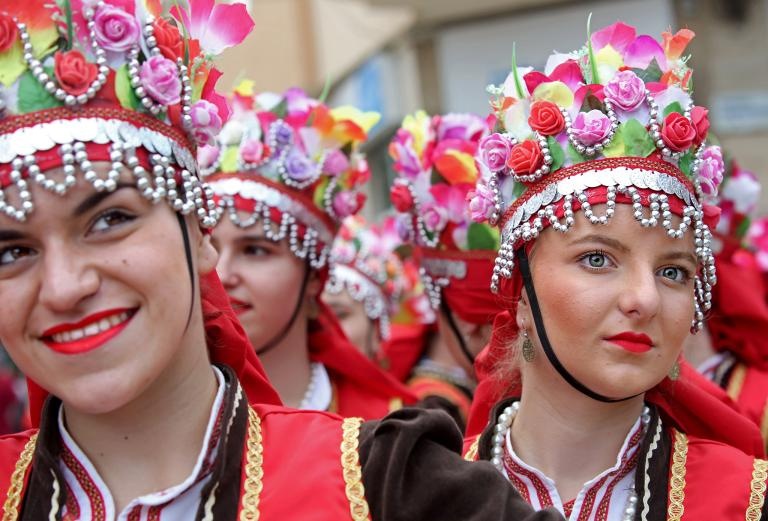 thung lũng hoa hồng ở bulgaria ảnh 11 thung lung hoa hong o bulgaria anh 11