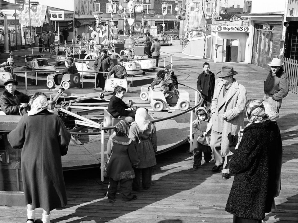 cong vien giai tri xua va nay anh 2