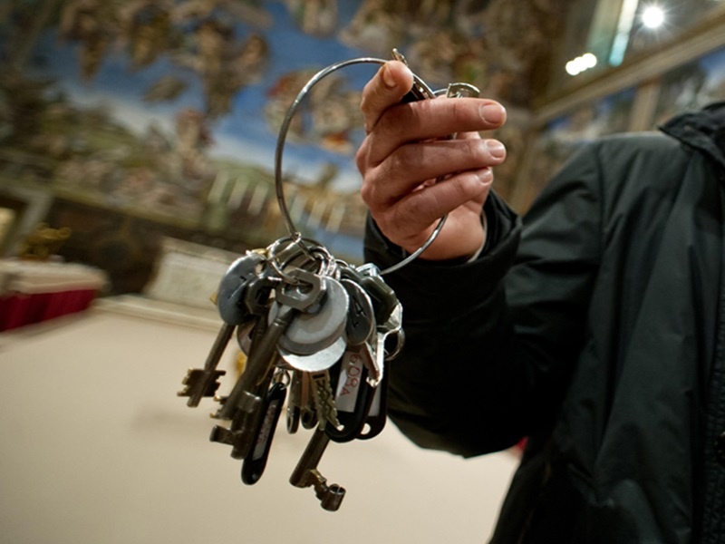 Ai la nguoi nam giu 2.797 chia khoa cua bao tang Vatican? hinh anh