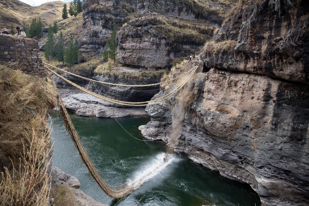 cau treo bang co o peru anh 5