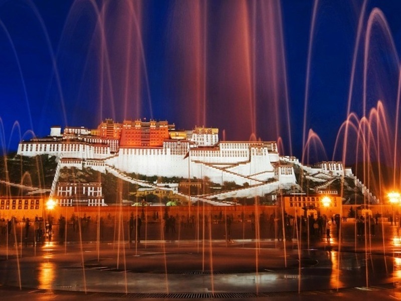 Cung dien Potala ky vi, trai tim cua Phat giao Tay Tang hinh anh