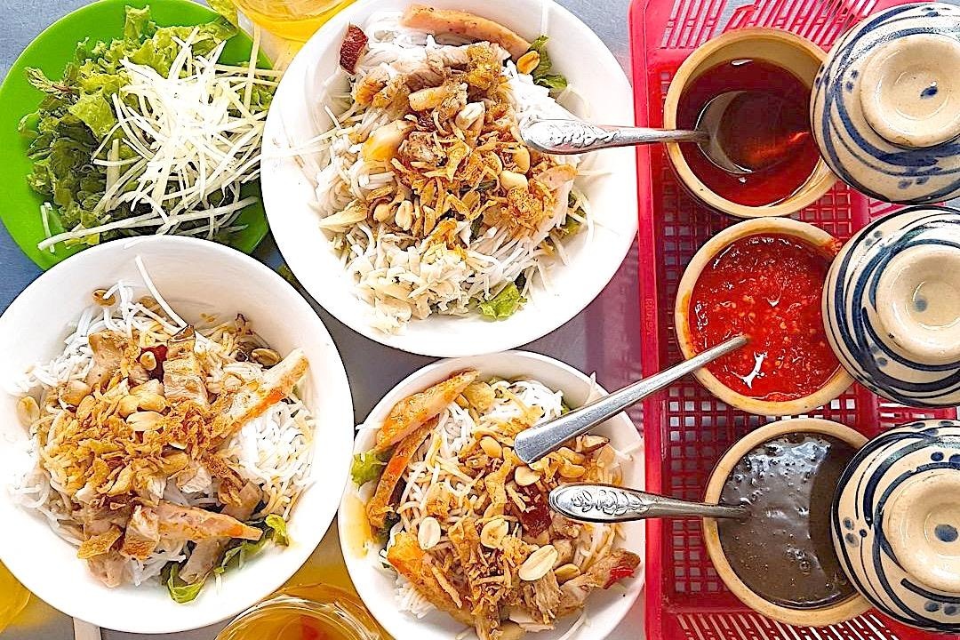 Bun mam nem Da Nang thuong co nguyen lieu gi? hinh anh