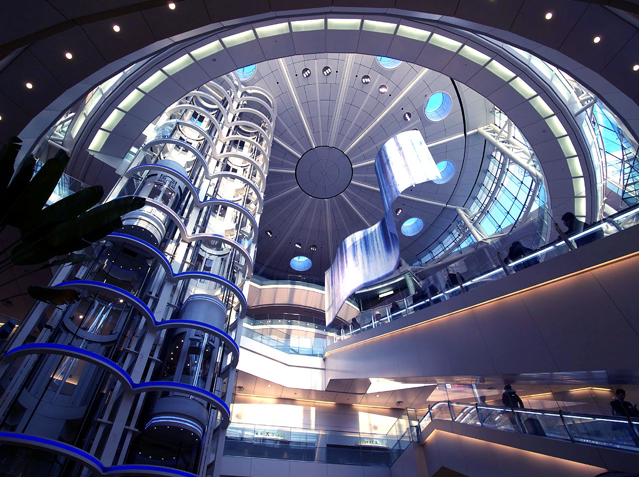 san bay quoc te anh 5