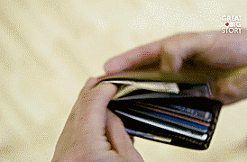 Doi canh sat 200 nam tuoi o Anh giup du khach hoc cach lich su hinh anh