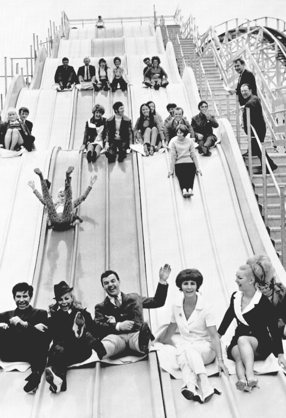 cong vien giai tri anh 6