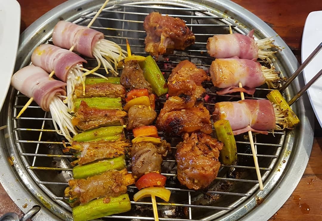 quan nhau xuyen dem anh 12