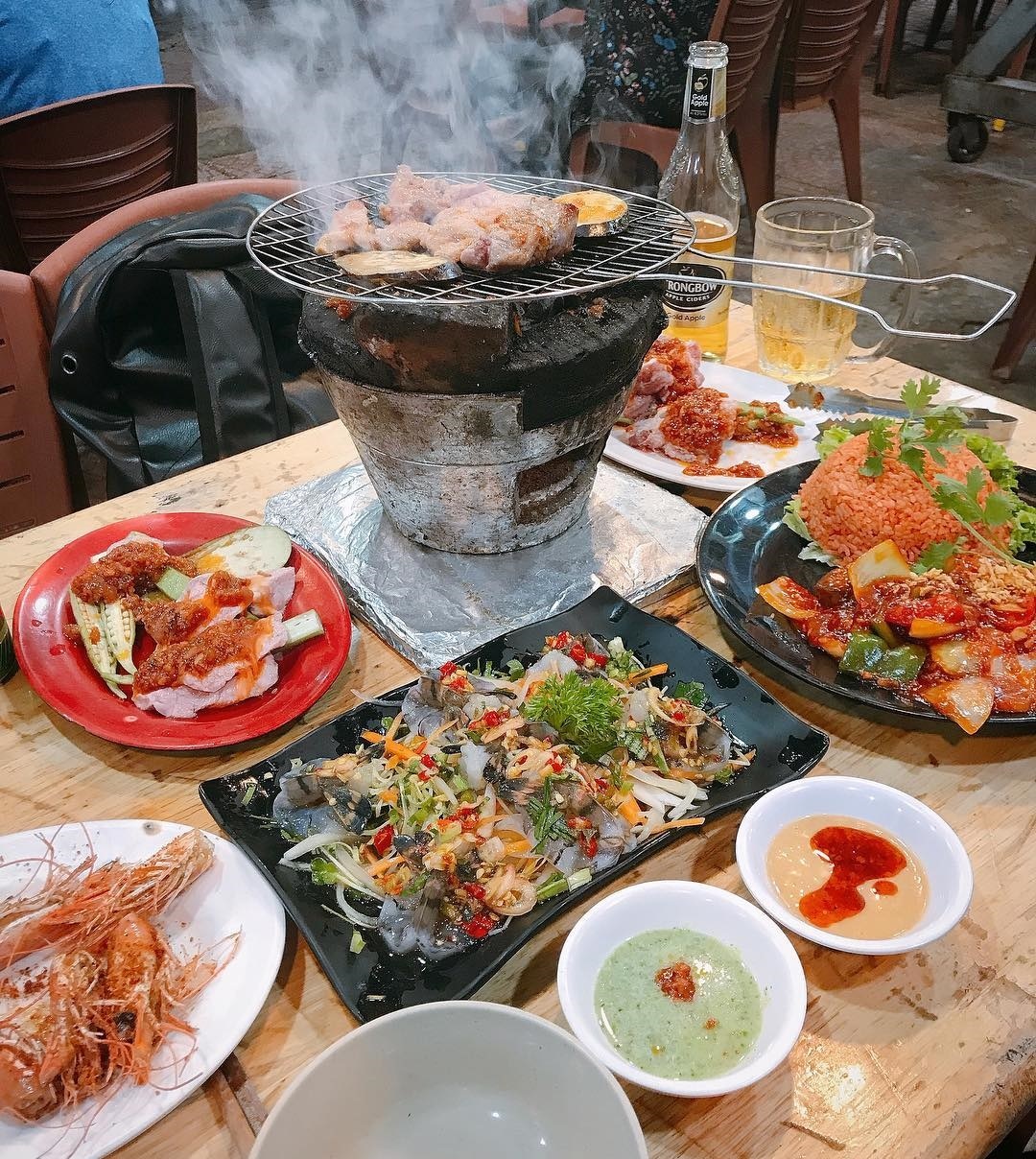 quan nhau xuyen dem anh 6