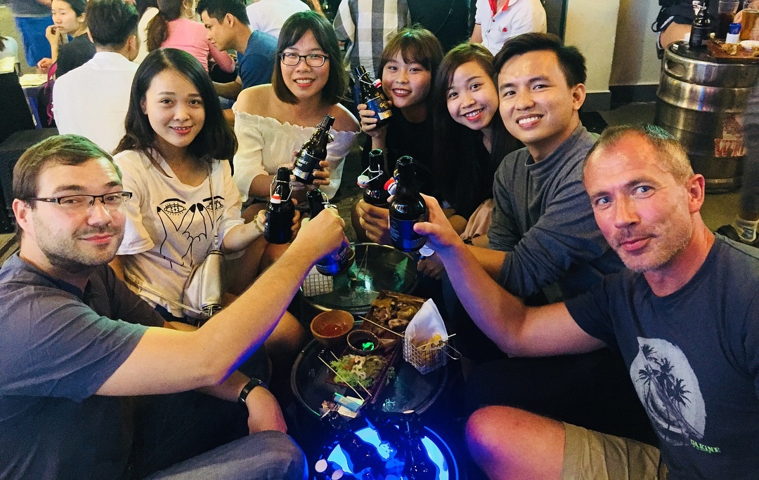 quan nhau xuyen dem anh 3