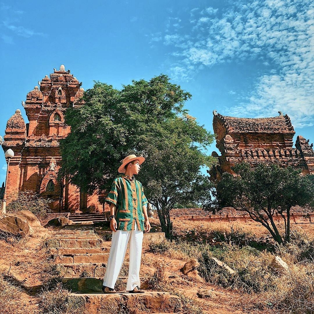 lang gom bau truc o dau anh 2