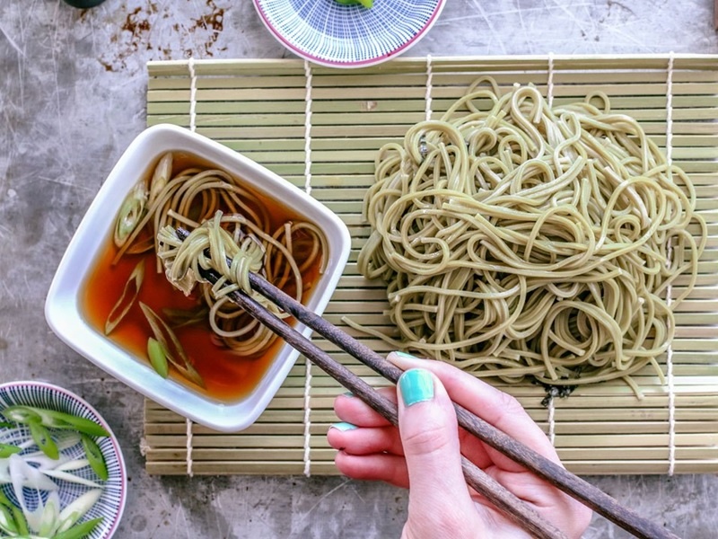 Mi soba - truyen thong lau doi trong van hoa am thuc Nhat Ban hinh anh