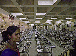 'Sieu bep' o An Do phuc vu mien phi 40.000 nguoi an moi ngay hinh anh