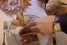 Nha hang lau doi nhat the gioi lien tuc do lua suot gan 3 the ky hinh anh