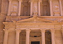 Thanh pho mau hong ky thu o Jordan - doi thu tuyen Viet Nam vong 1/8 hinh anh