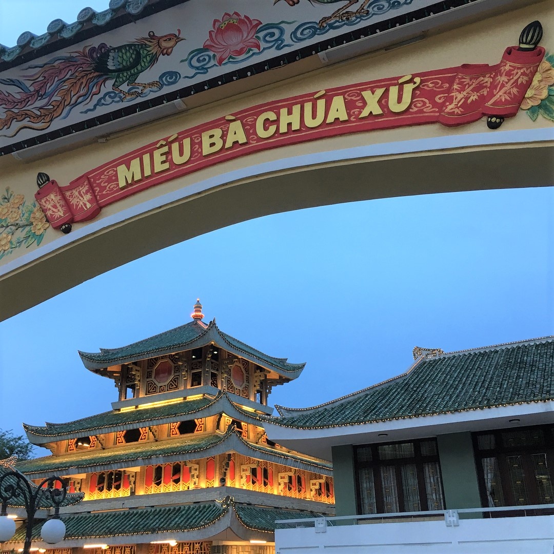 ba chua xu nui sam anh 3