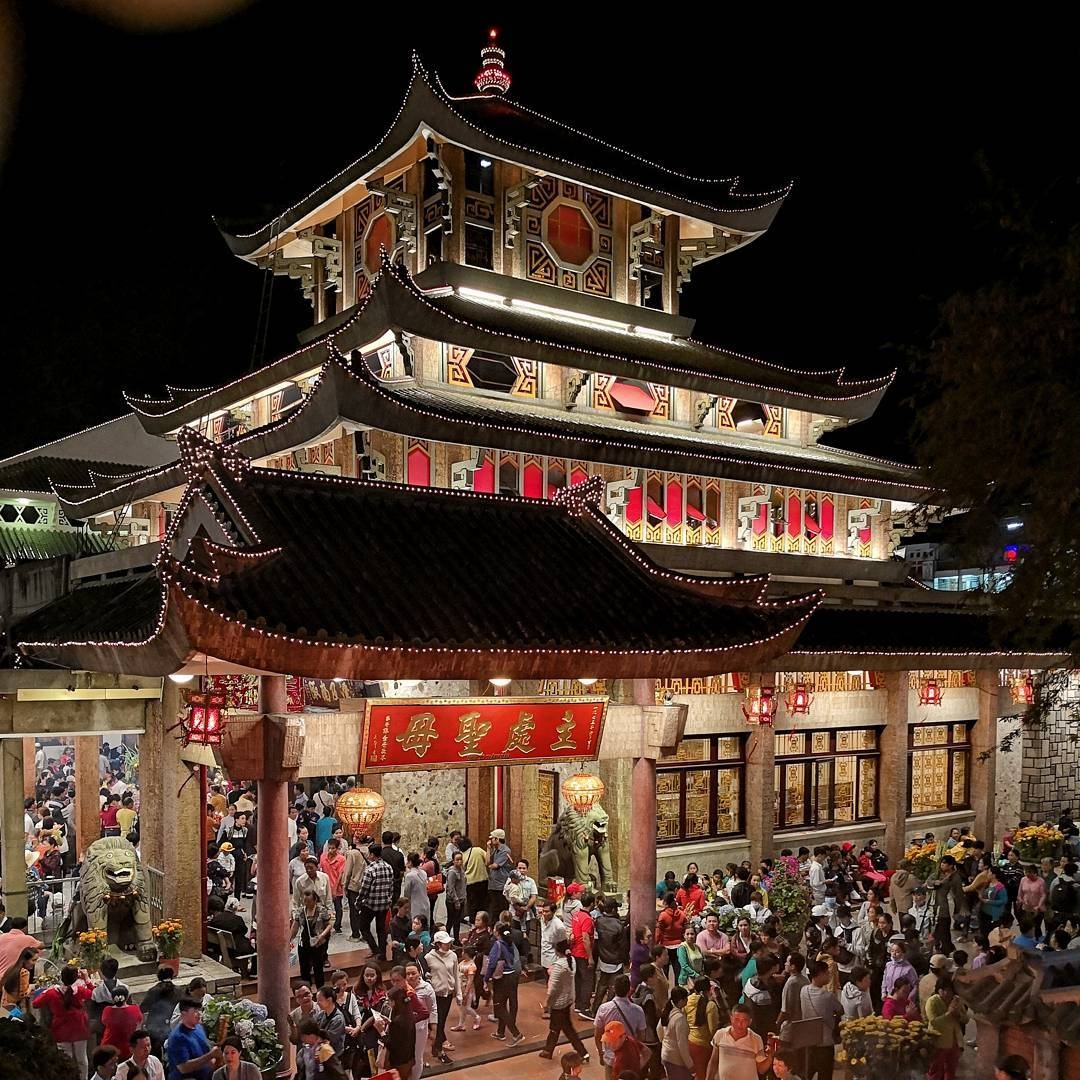 ba chua xu nui sam anh 1