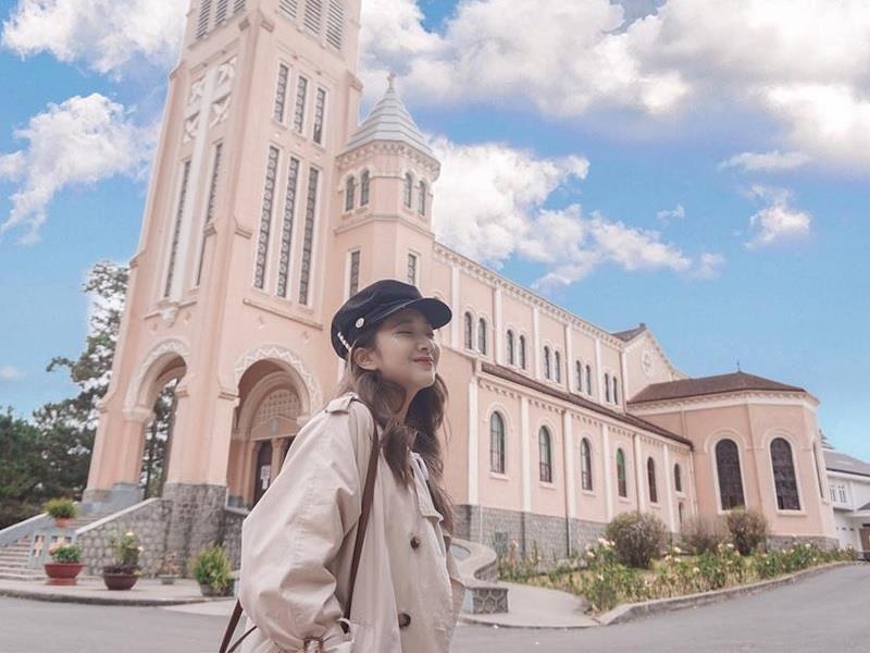 Vi sao nha tho chinh toa Da Lat con goi la nha tho Con Ga? hinh anh