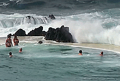 Doc dao ho boi tu nhien hinh thanh do nui lua phun trao o Bo Dao Nha hinh anh