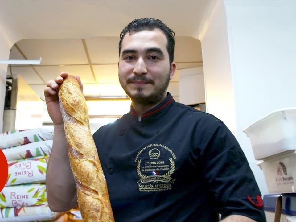 Ai la nguoi lam ra banh mi baguette ngon nhat Paris? hinh anh