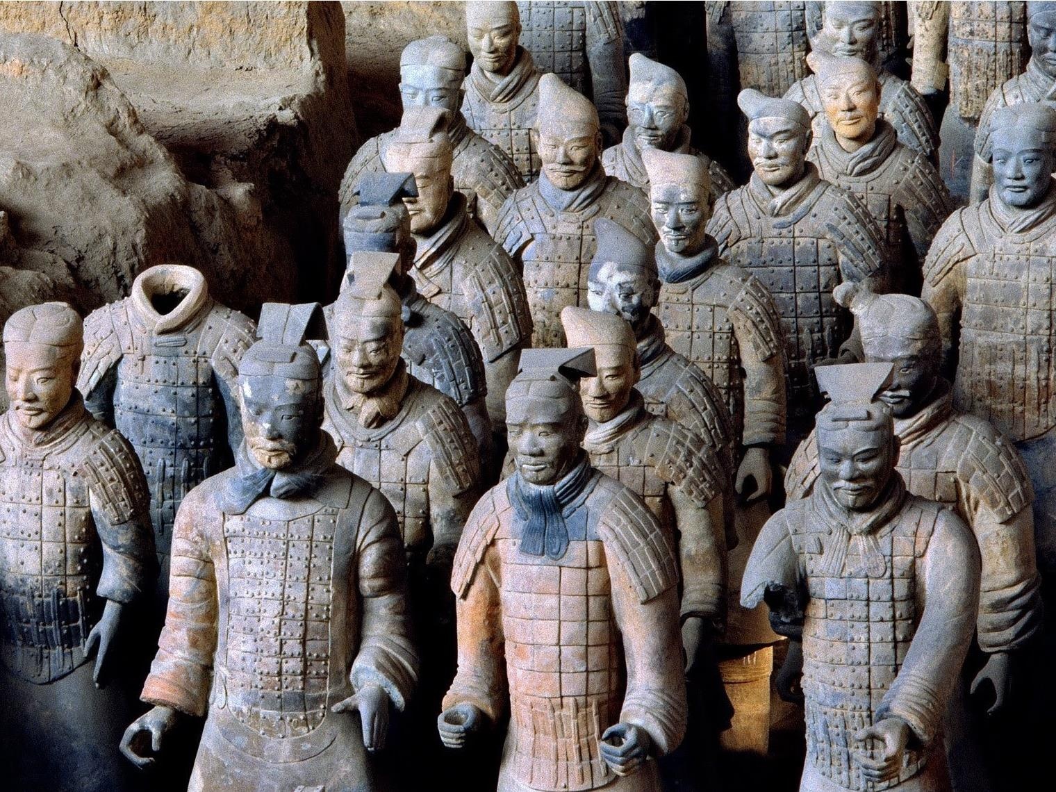 Doi quan dat nung ky la 'canh giu' lang mo Tan Thuy Hoang hang the ky hinh anh