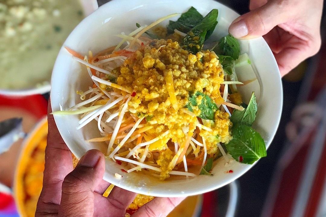 Bun ken la dac san gi o Phu Quoc? hinh anh