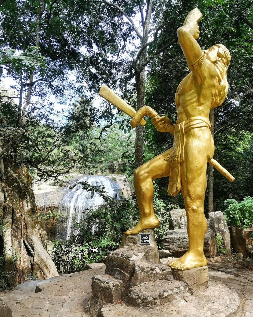 ten thac pongour co y nghia gi anh 6