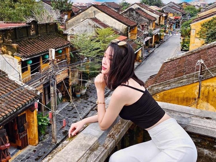 Ngoai chua Cau, pho co Hoi An con goc check-in dep nao? hinh anh