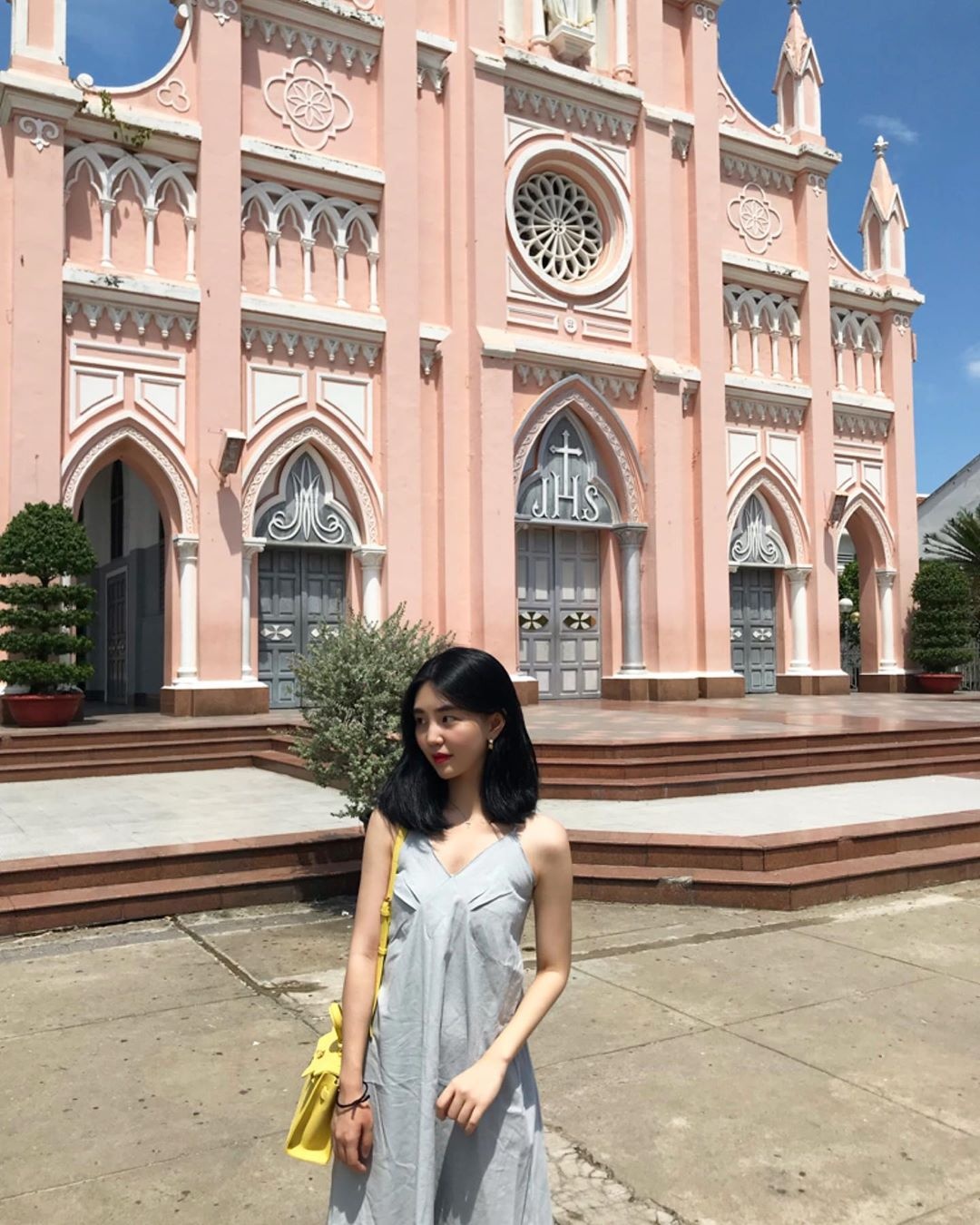 nha tho mau hong anh 5