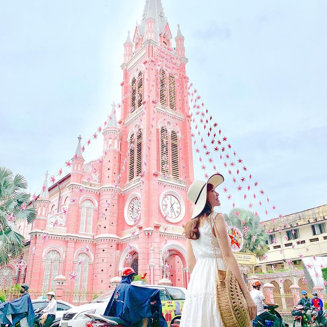 nha tho mau hong anh 1